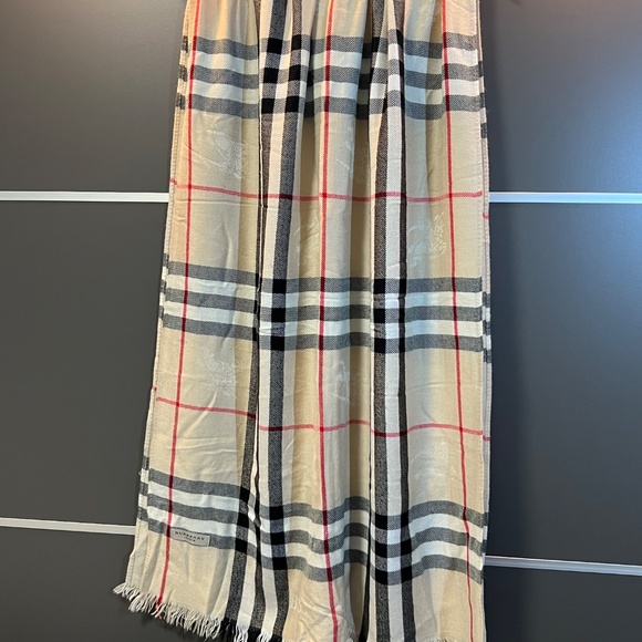 Burberry Large Cashmere Scarf - Picture 2 of 7
